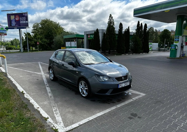 Seat Ibiza cena 19500 przebieg: 177000, rok produkcji 2012 z Poznań małe 154